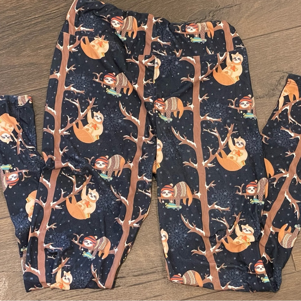 Holiday sloth leggings